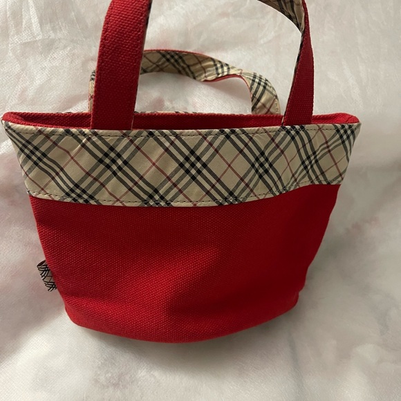 Authentic small bucket hand bag. - Picture 6 of 6